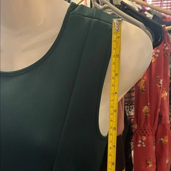 Elegant Green Sleeveless Dress size 10 - Picture 5 of 11